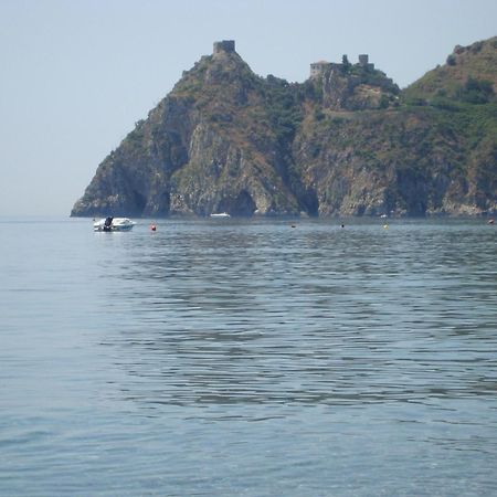 San Giacomo Hotel SantʼAlessio Siculo Екстериор снимка