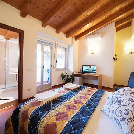 San Giacomo Hotel SantʼAlessio Siculo Екстериор снимка